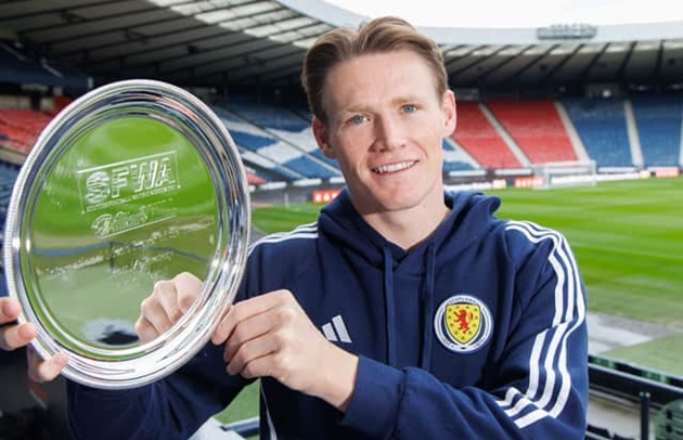 Đảm nhận nhiệm vụ đá phạt đền, McTominay nói gì?