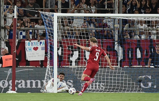 Đan Mạch thắng 3-0 trên đất Hy Lạp, Hojlund ghi bàn trở lại