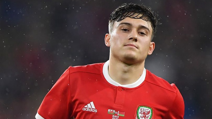 Daniel James bất bình với quyết định rút thẻ đỏ của trọng tài