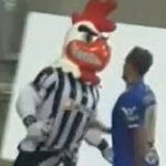 Đe dọa đối thủ, linh vật Atletico bị treo giò 1 trận