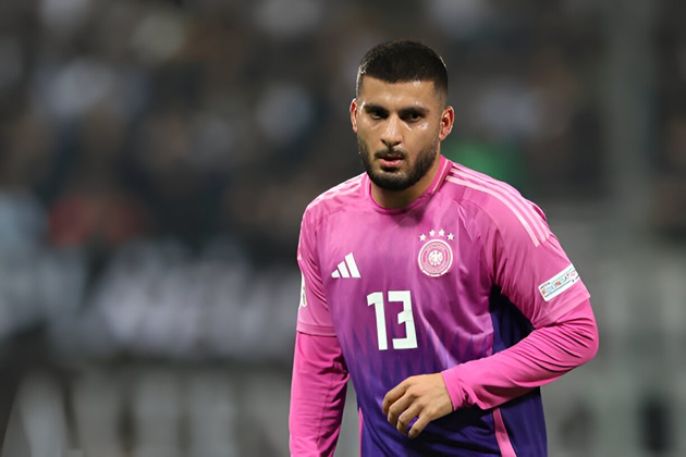Deniz Undav: Từ hàng thải Brighton tới người thay thế Muller ở ĐT Đức