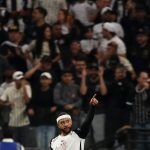 Depay tỏa sáng với cú nã đại bác, Corinthians vẫn chia điểm tiếc nuối