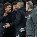 Diego Simeone bị cấm chỉ đạo ở trận lượt về với Arsenal?