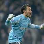 Đội hình 11 HLV từng làm cầu thủ: Môn đồ của Mourinho, Henry khởi đầu đen tối