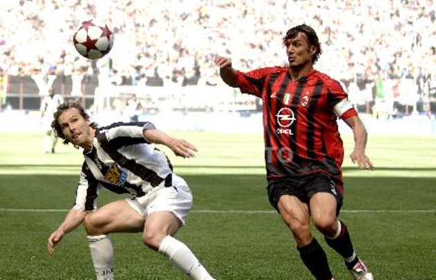 Đội hình 11 ‘Quả bóng đồng’ bá đạo: 5 cuộc lật đổ Ronaldo – Messi bất thành