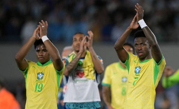 Đội trưởng Marquinhos xin lỗi NHM Brazil