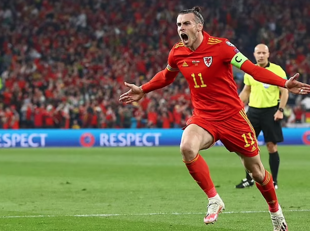 Đưa Wales đi World Cup, Gareth Bale trở thành món hàng cực hot