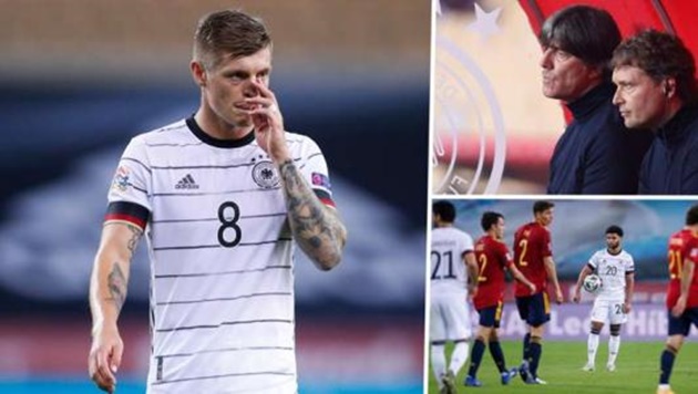 Đức thua tan nát, vì sao Joachim Low vẫn thoát “án tử”?