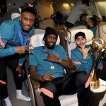 Fan Ajax hô vang tên Ziyech