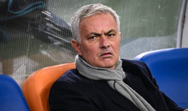 Fenerbahce thắng dễ, Mourinho hết lời khen ngợi 1 cái tên