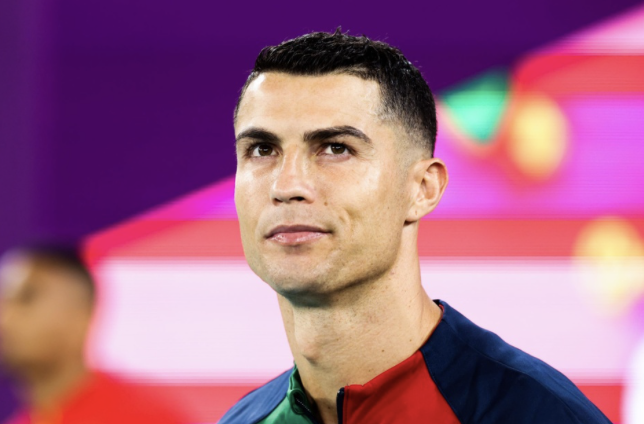 “Fernandes đã tránh mặt Ronaldo, chỉ còn Pepe thân với cậu ấy”