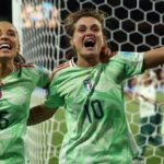 Ghi bàn phút 90, tuyển nữ Italy vào bán kết EURO sau 28 năm