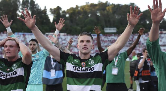 Gyokeres gỡ hòa phút cuối, Sporting thắng Benfica để giành cú đúp danh hiệu