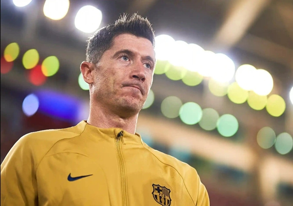 Haaland và Lewandowski, ai hay hơn?