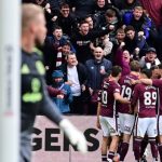 Hearts thắng 12/14 trận, thách thức 40 năm thống trị của Glasgow