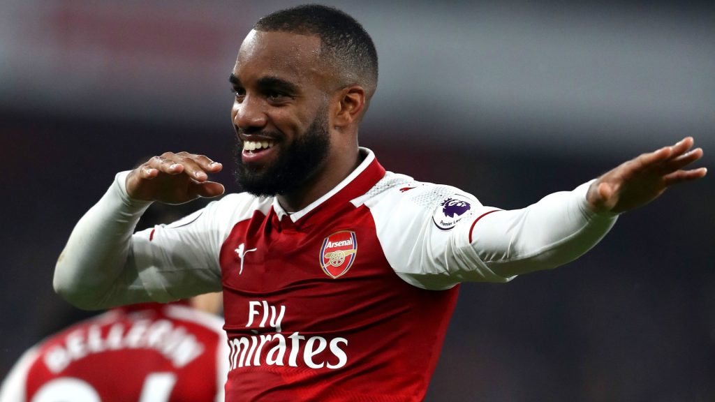 HLV Didier Deschamps giải thích lý do không triệu tập Lacazette