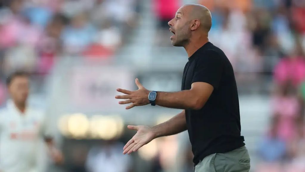 HLV Mascherano chỉ trích MLS ‘tiêu chuẩn kép’ trong vụ treo giò Messi