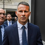 Huyền thoại M.U chính thức mất việc