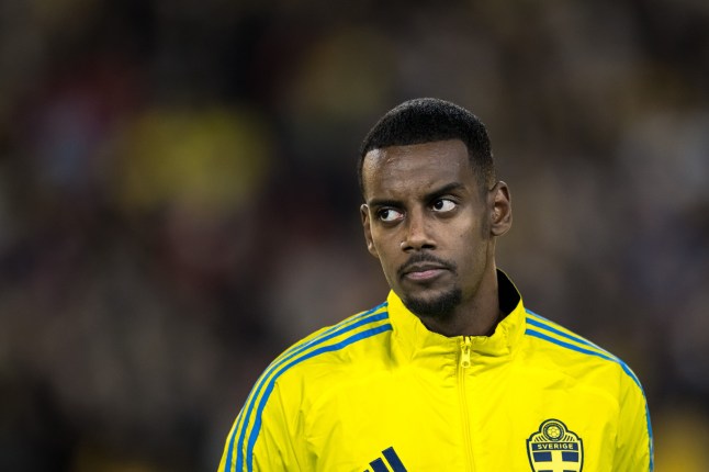 Isak: Thụy Điển quá tệ, thật đáng xấu hổ!