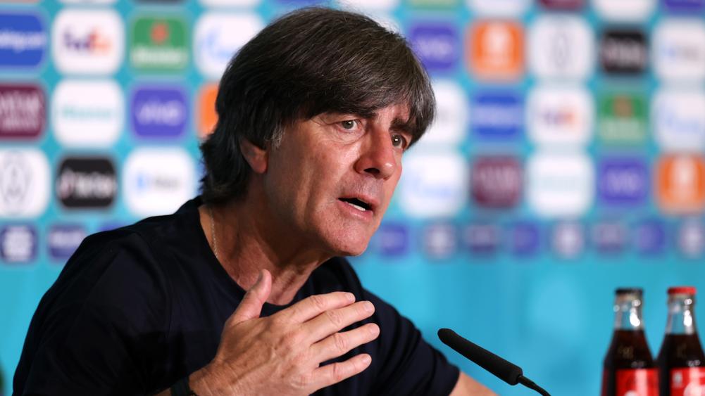 Joachim Low lên tiếng trước tin đồn dẫn dắt Hà Lan