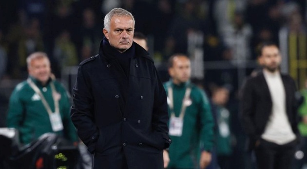 Jose Mourinho: Fenerbahce chơi mạnh mẽ, tấn công liên tục
