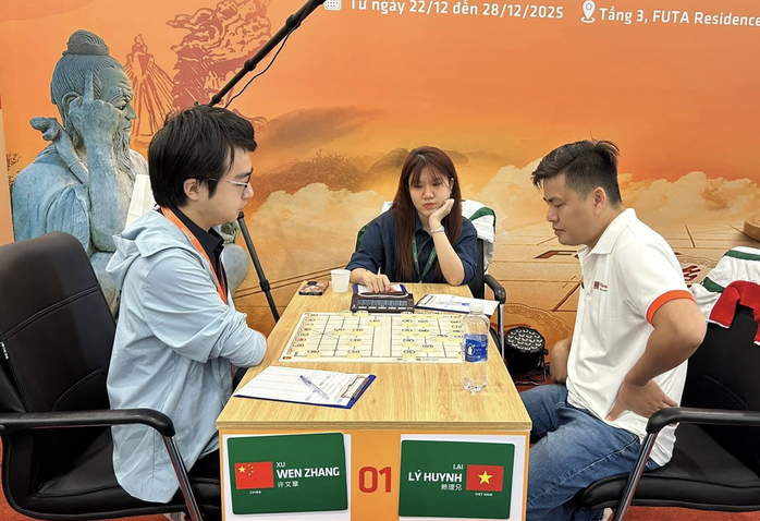 Lại Lý Huynh hụt vé bán kết, Thành Bảo chiến “tam anh” Cúp Cờ tướng Phương Trang