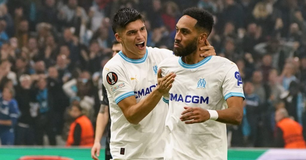 Lập hat-trick, Aubameyang bùng nổ ở cúp châu Âu sau khi rời Chelsea