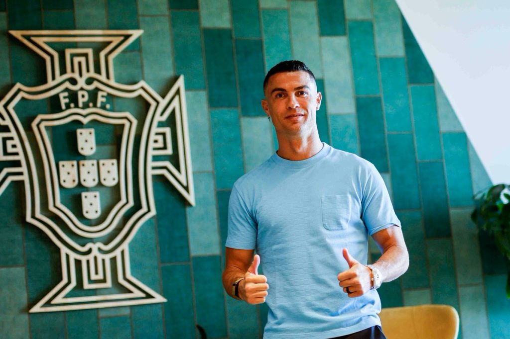 Lập kỷ lục Guinness, Ronaldo lên tiếng