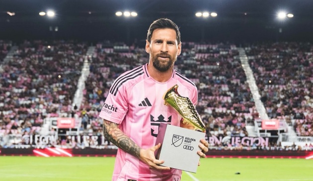 Lionel Messi nhận Chiếc giày vàng MLS 2025