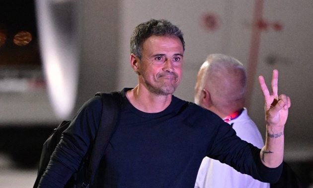 Luis Enrique chọn cầu thủ vĩ đại nhất TBN, không phải Xavi – Iniesta