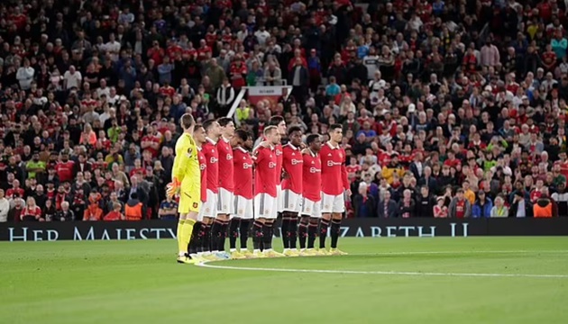 M.U, Arsenal hủy họp báo sau trận mở màn Europa League