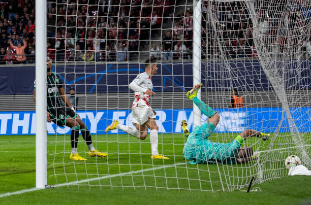 Mắc lỗi tai hại, Joe Hart tố chiến thuật của HLV