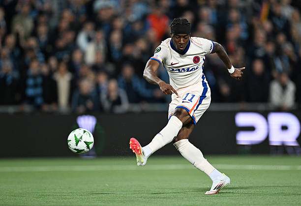 Madueke được tâng bốc sau trận thắng của Chelsea