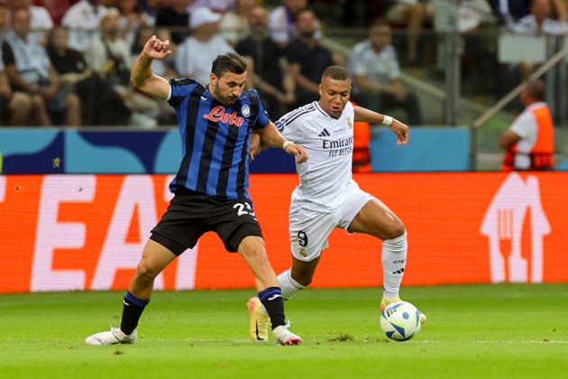 Mbappe ra mắt hoàn hảo, Real thắng dễ Atalanta