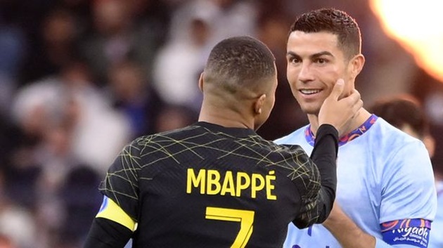 Messi đã khiến Mbappe thay đổi suy nghĩ với Ronaldo