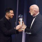 Messi giành The Best, Benzema ám chỉ FIFA ‘dối trá’