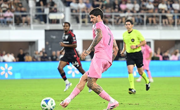 Messi vắng mặt, Miami chật vật giành 1 điểm trước DC United