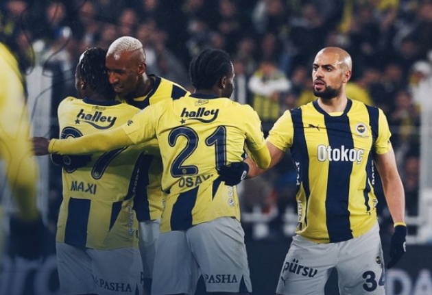 Mourinho sống lại hy vọng vô địch cùng Fenerbahce