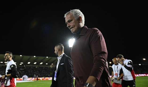 Mourinho thất vọng với Benfica dù giành chiến thắng