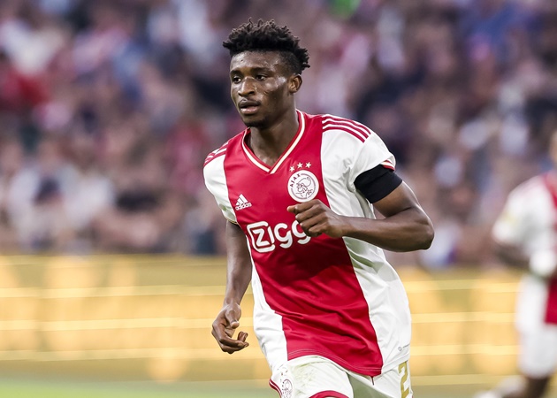 Mục tiêu Arsenal được khen giỏi hơn nhiều so với Antony