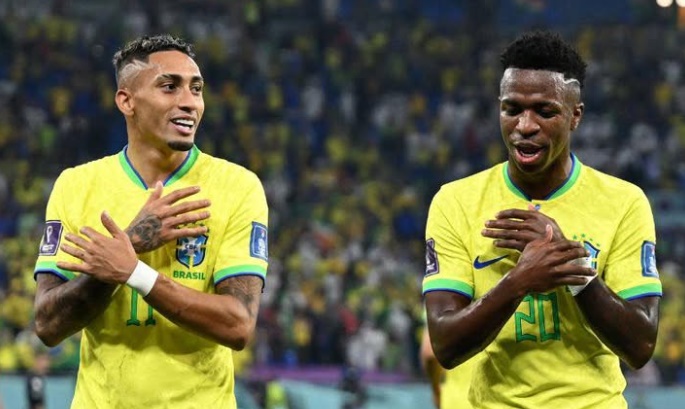 Mũi đinh 3 uy lực của tuyển Brazil