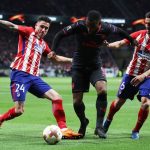 Muốn vô địch, Atletico cần khóa chặt hai cánh Marseille