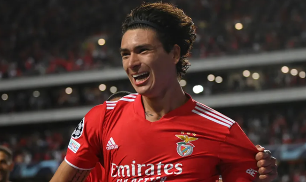 Ngôi sao khiến các đại gia Premier League thèm khát có gì đặc biệt?