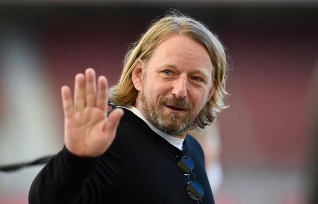 Người cũ Arsenal được Ajax chào mời