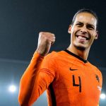 Nhìn Kante, Van Dijk có cái lý của riêng mình