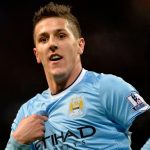 Những hảo thủ đang chơi bóng tại Hy Lạp: Thương vụ xịt thành Manchester