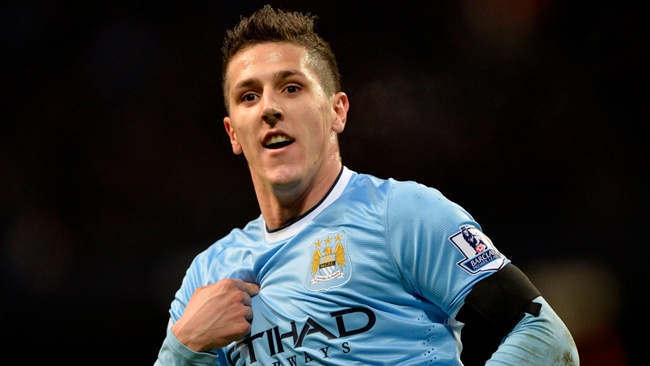 Những hảo thủ đang chơi bóng tại Hy Lạp: Thương vụ xịt thành Manchester