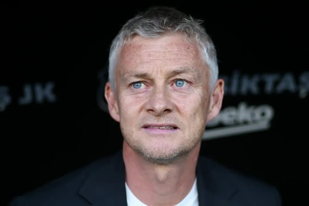 Ole Gunnar Solskjaer sắp bị sa thải chỉ sau 6 tháng cầm quân