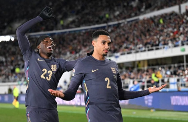 Phần Lan 1-3 Anh: Carsley chuộc lỗi; Cú đấm bất ngờ từ cánh trái