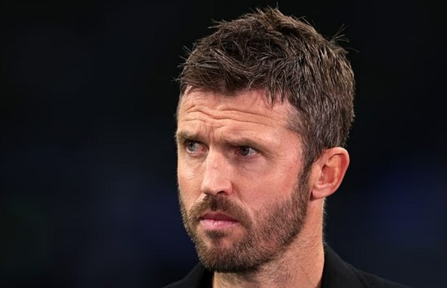 Rangers cân nhắc Michael Carrick sau khi Gerrard từ chối trở lại